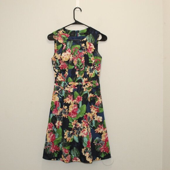 Karen Millen Blue and Pink Fit and Flare Tropical Floral Print Dress Size 2 - Picture 2 of 4